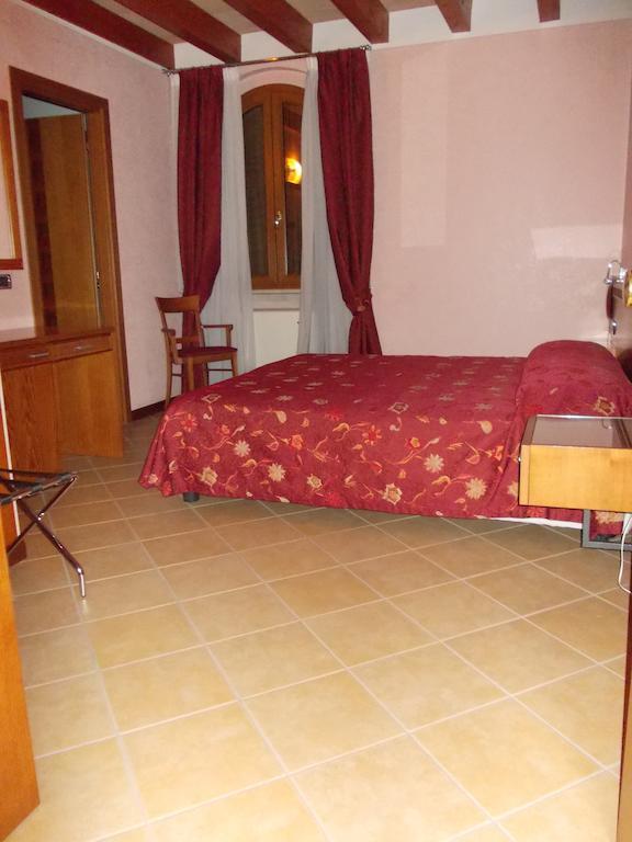 Albergo Le Piante Manerba del Garda Quarto foto